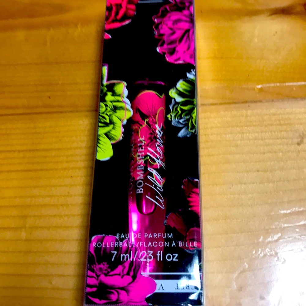 New Victoria Secret bombshell wild flower